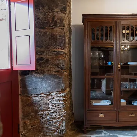 Quinta Da Maria Mendes Serpins